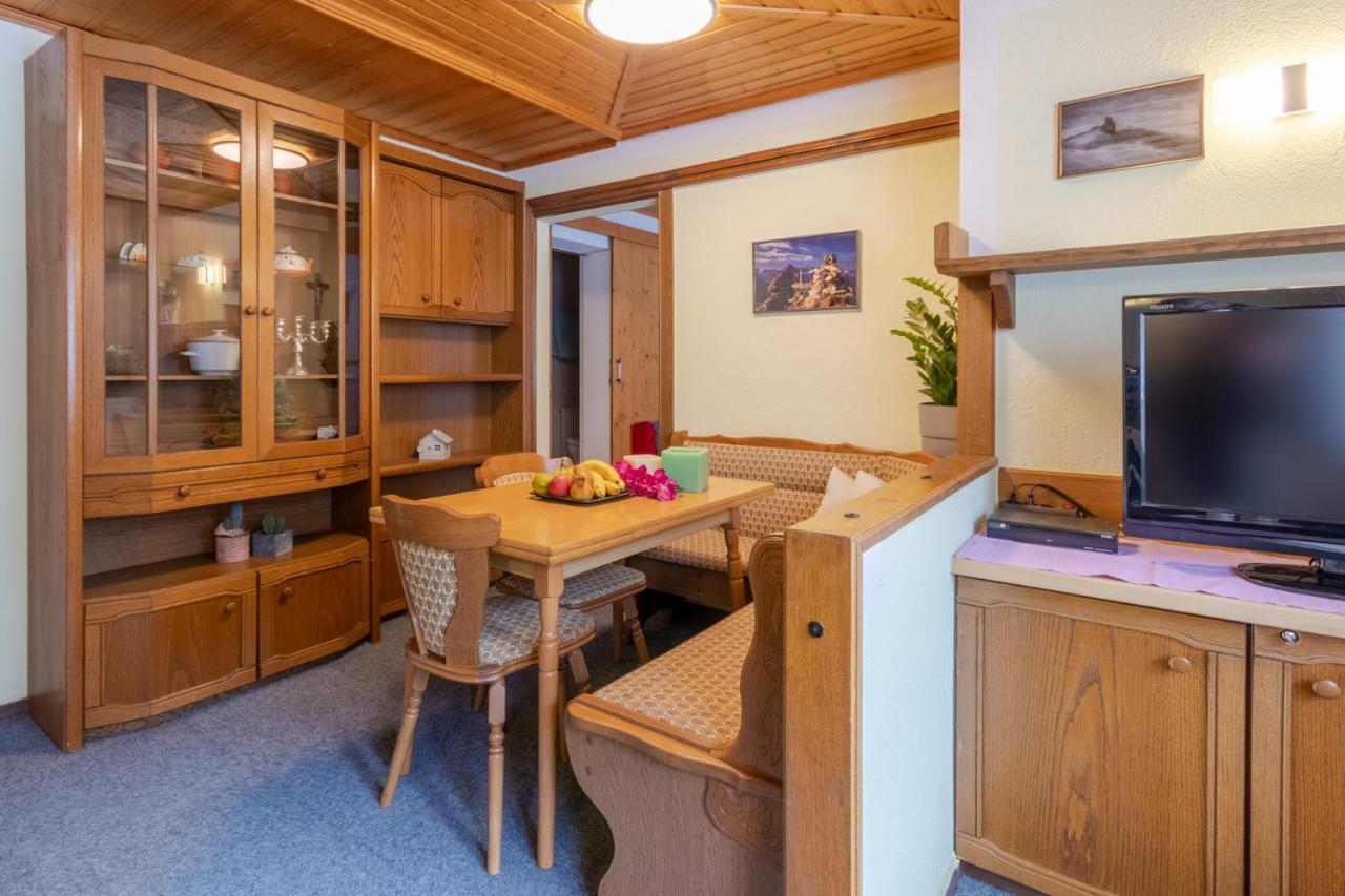 Haus Suban Apartment Langenfeld Bagian luar foto
